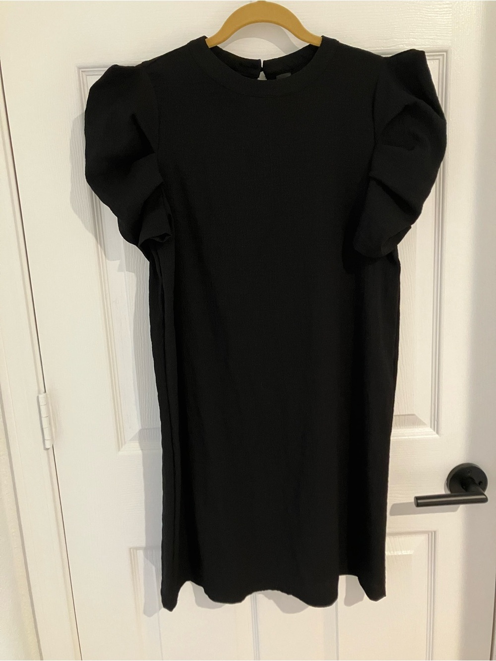 Emery Rose Puffed Sleeve Mini Dress